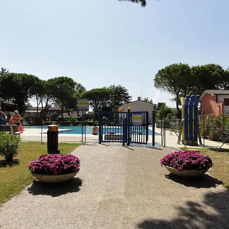 Peaceful Village With Pool Appartement